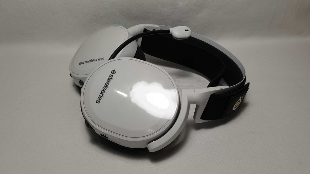 Słuchawki bezprzewodowe SteelSeries Arctis 7+WHITE jak NOWE.