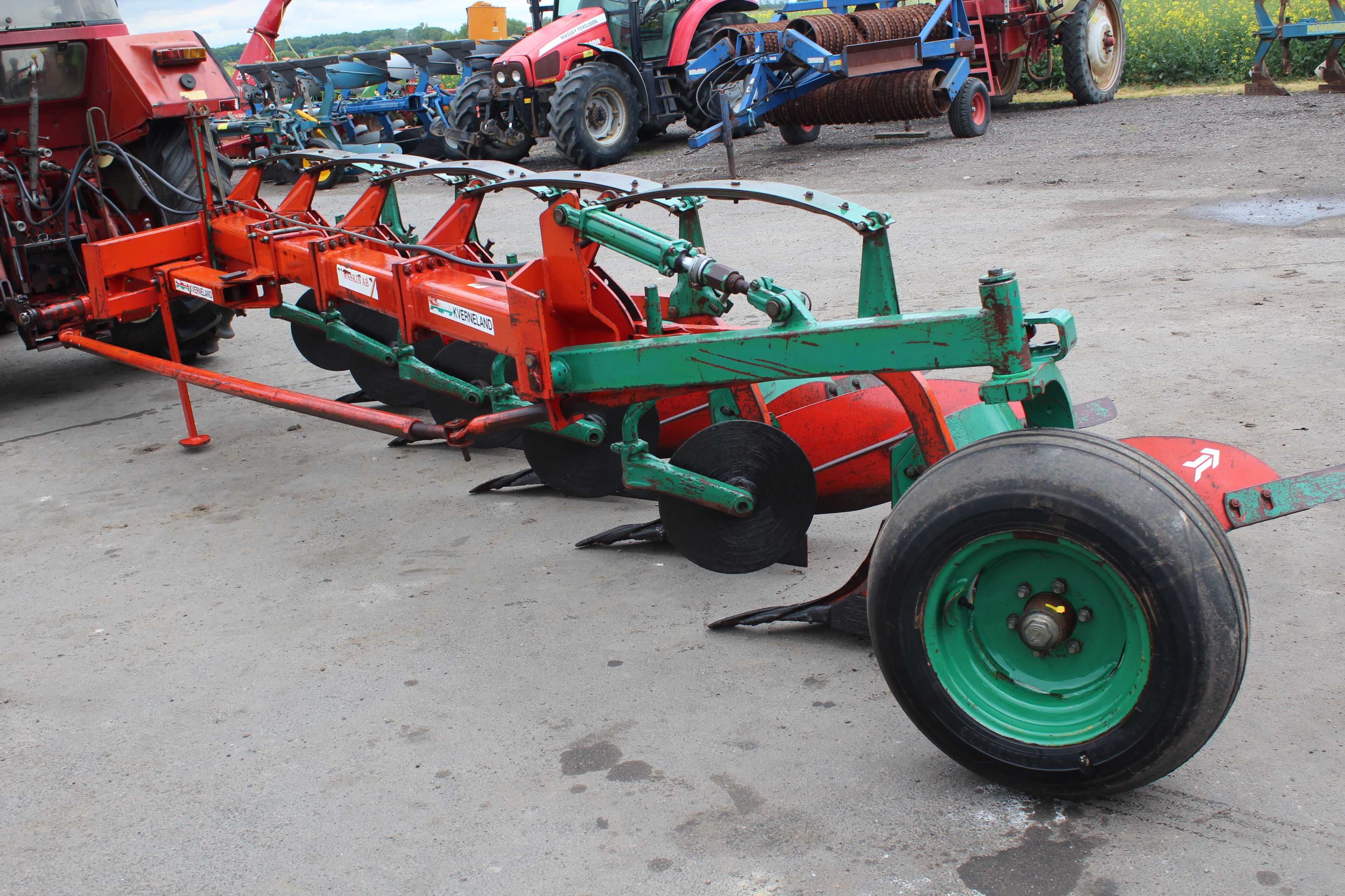 Pług Kverneland 5 skibowy overum kuhn