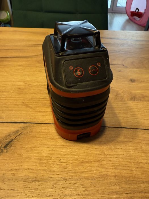 Laser krzyżowy PRO LK-1V360H czerwona wiązka