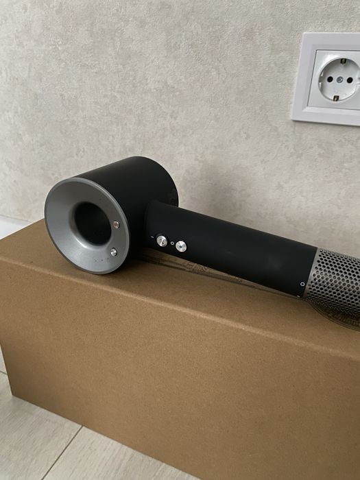 Фен Dyson supersonic HD07