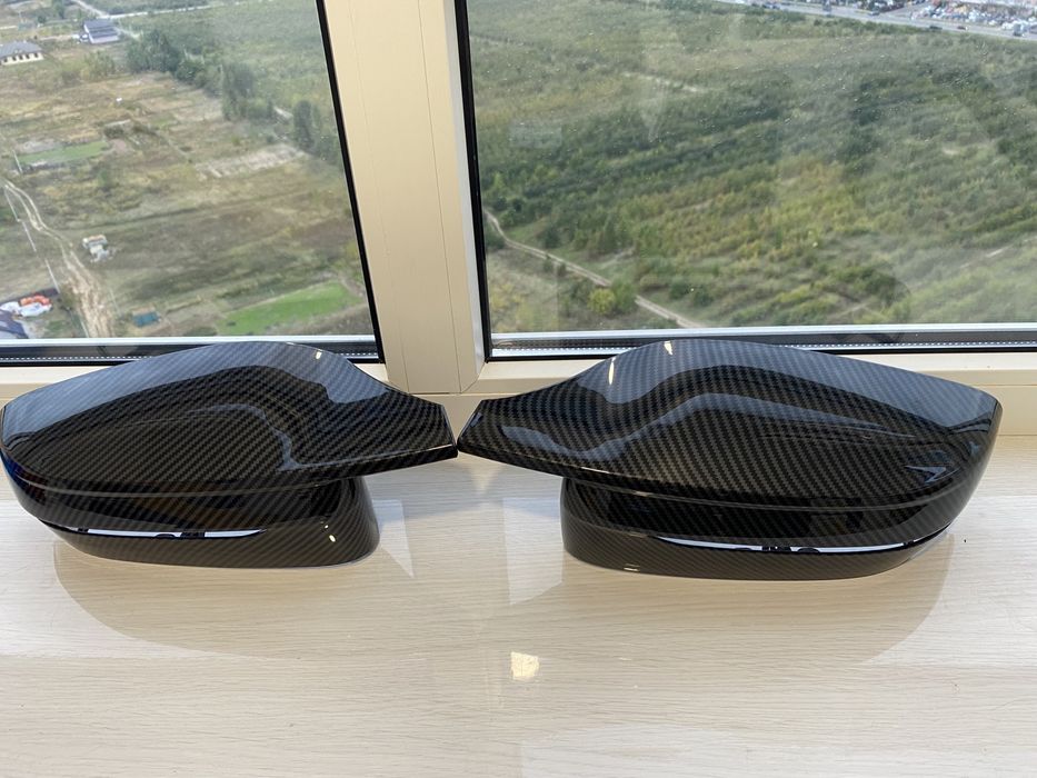Карбонові накладки на дзеркало BMW G20 G22 G26 G30 G38 G12 G16 M8