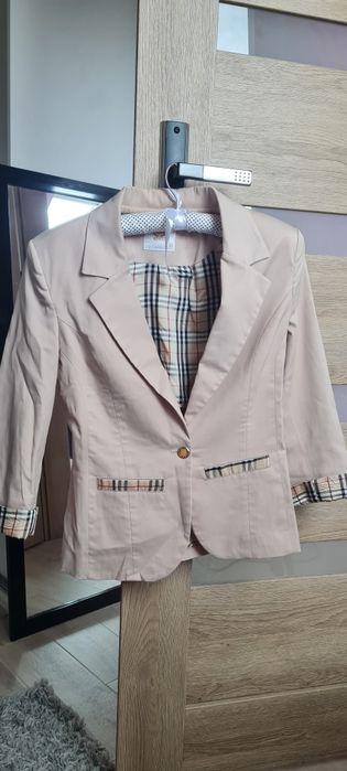 Żakiet beżowy r. 38/M