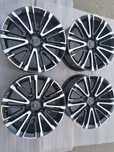 Felgi 19" audi a4 s4 b9 s-line 8w0   j. nowe