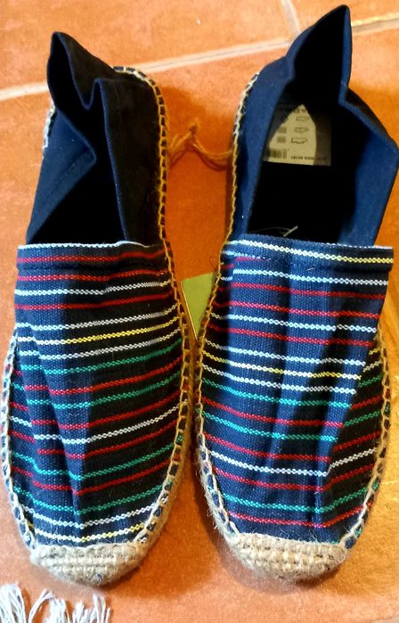 Liquidação de stock sapatilhas artesanais