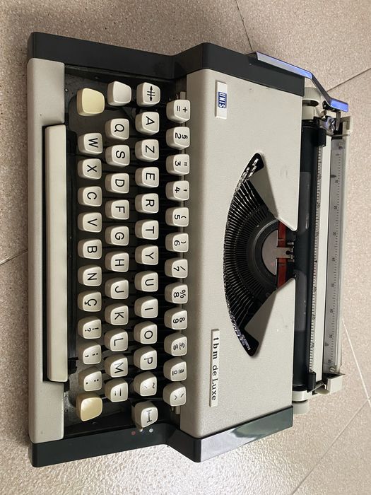Máquina de Escrever TBM de luxe