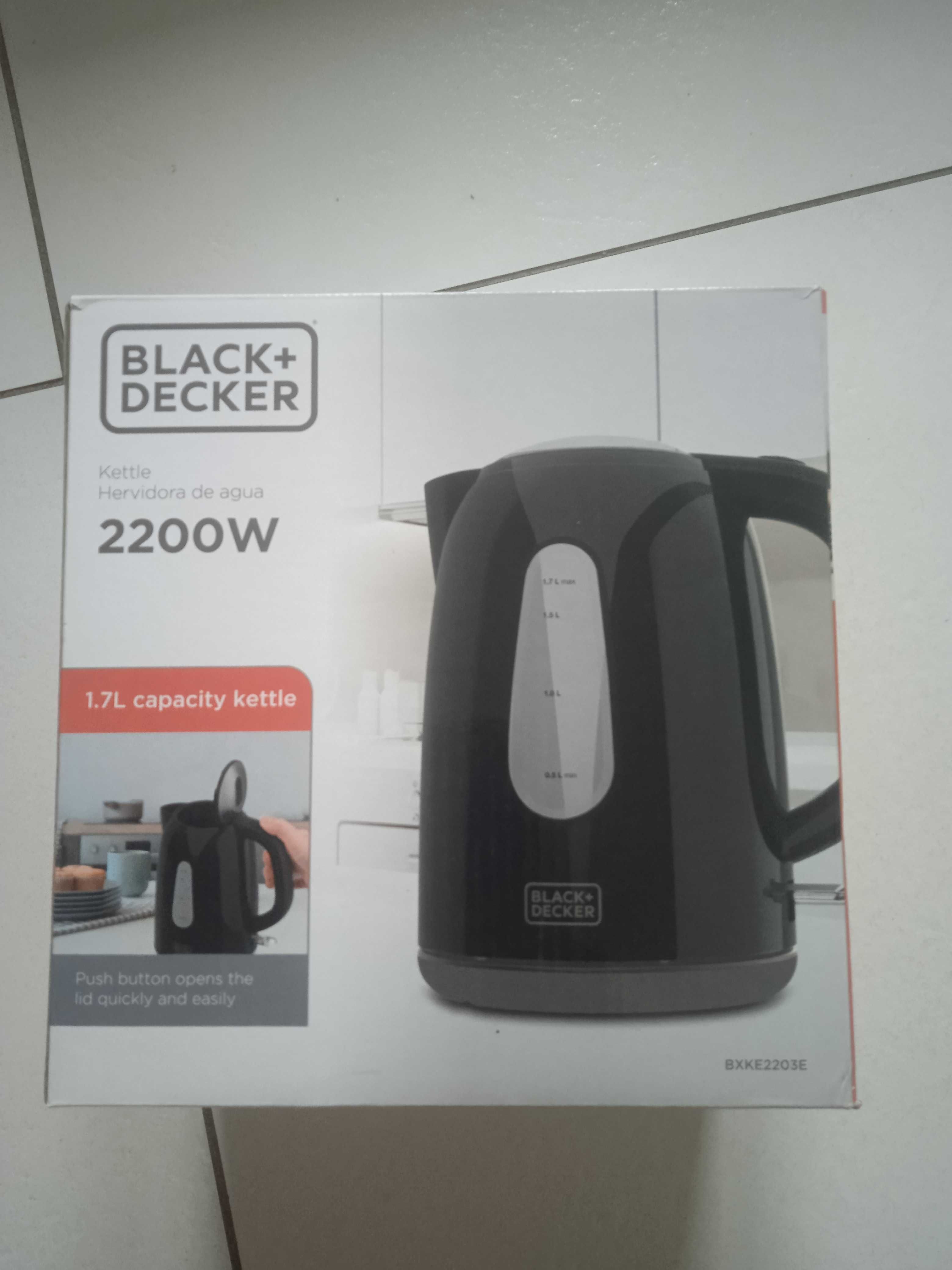 Czajnik elektryczny Black&Decker  2200 W  1,7 litra nowy