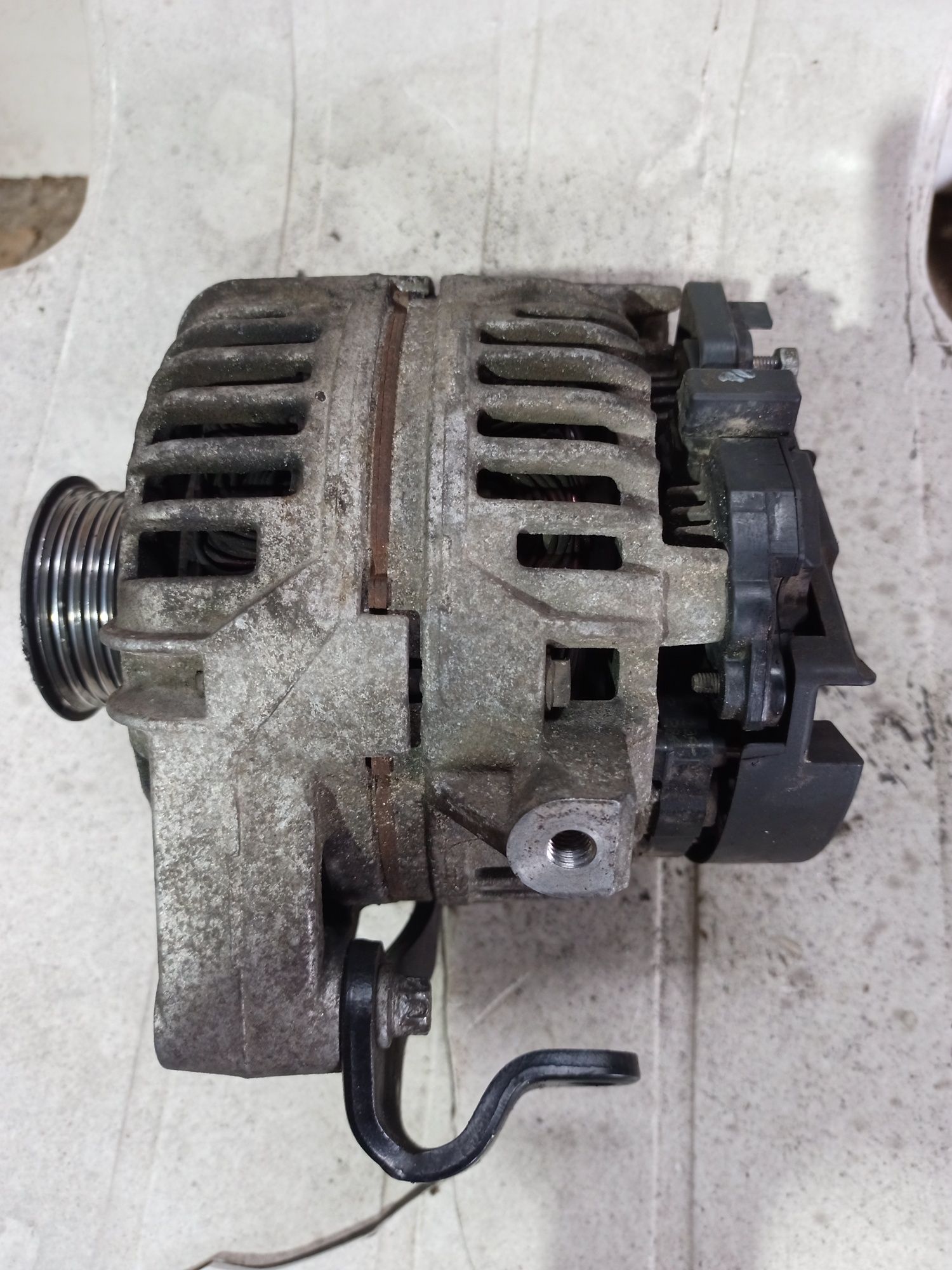Alternator opel Vectra C,2004 r, 1.8