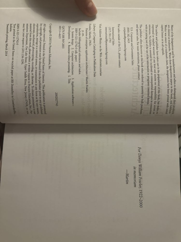 Patterns of Application Architecture (Martin Fowler)