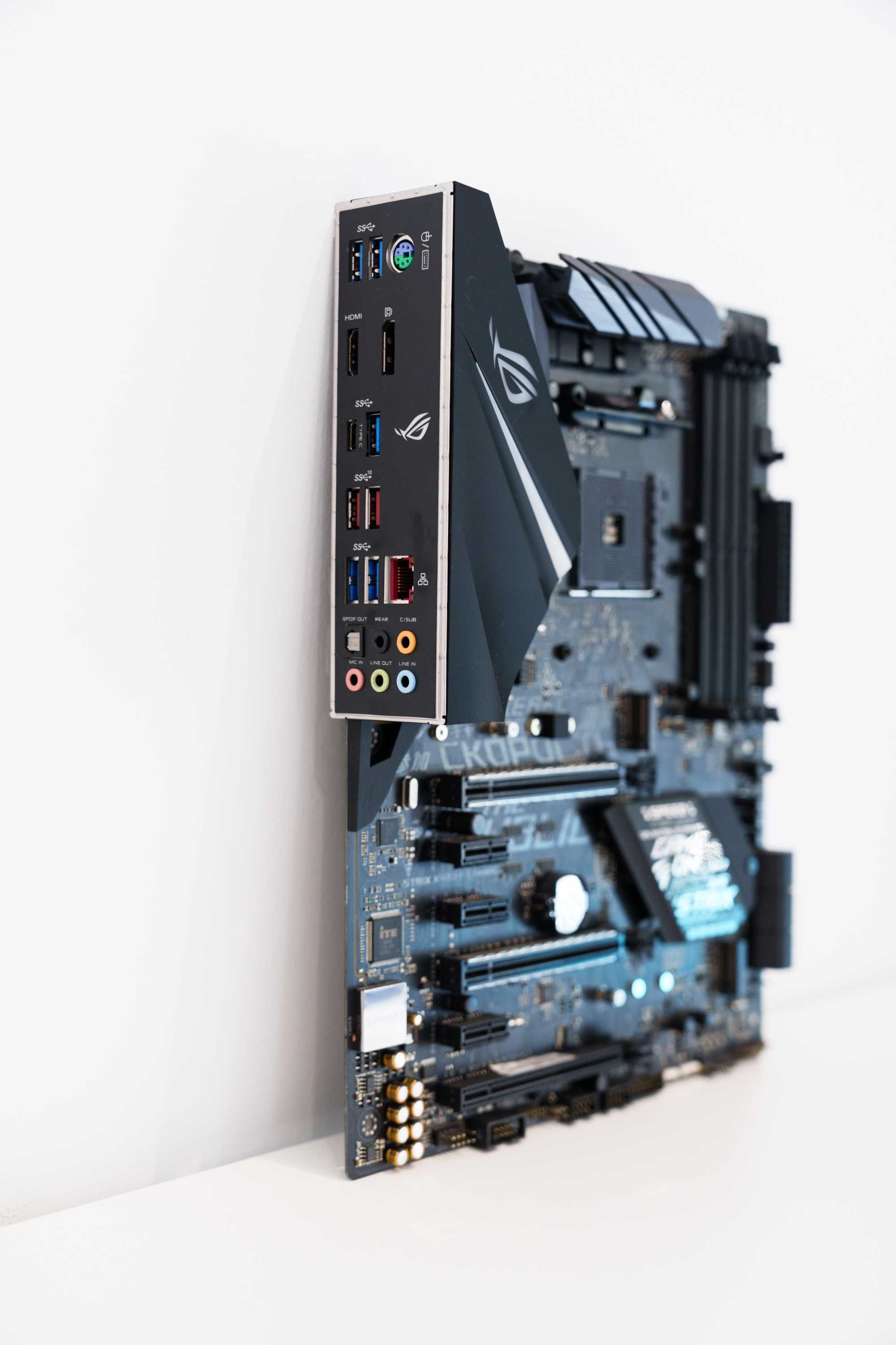 CPU ryzen 5800x, RTX 3080, 32Gb RAM e Motherboard X470