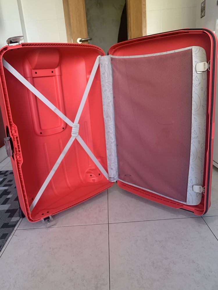Mala de viagem rigida samsonite - grandes dimensoes