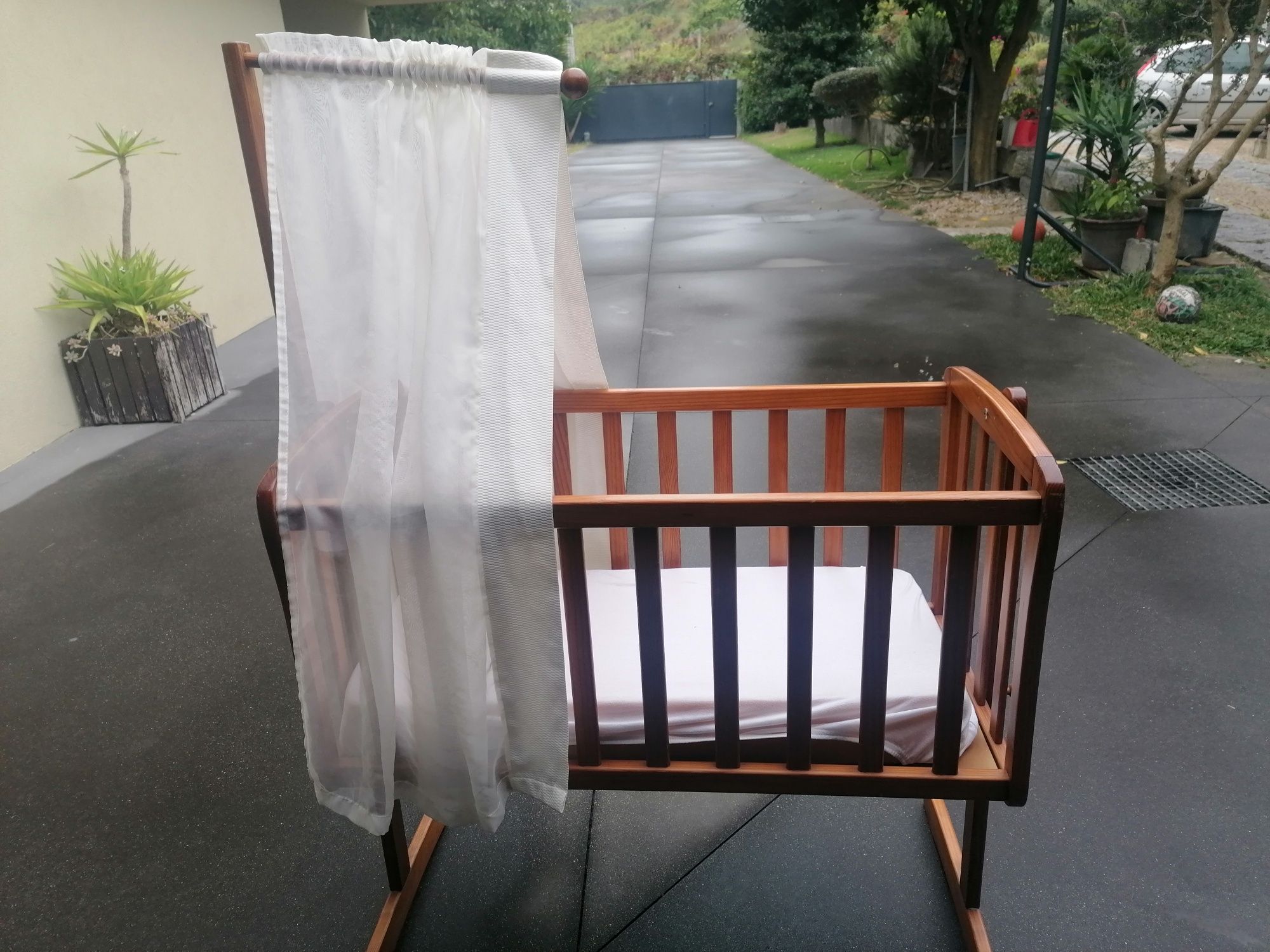 Berço de bebé até 9 meses