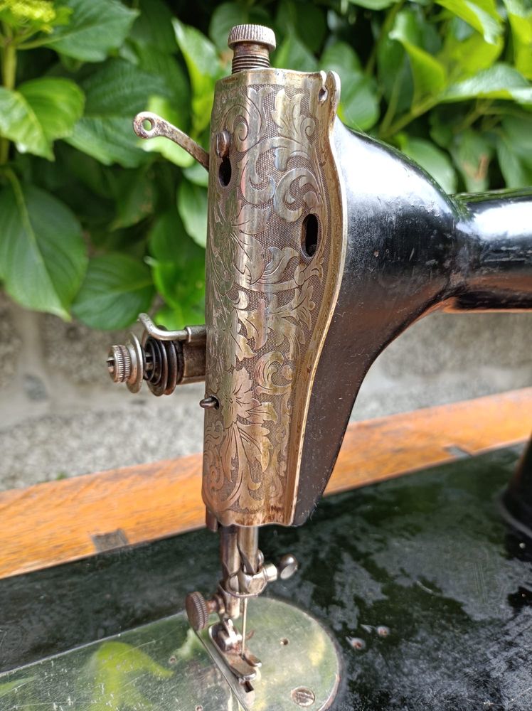 Maquina de costura singer