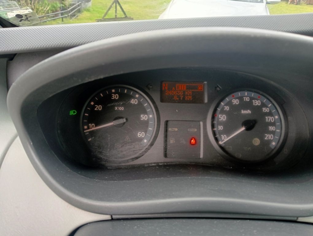 Zamiana Renault Trafic 2010 2.5 automat stan bardzo dobry zamiana