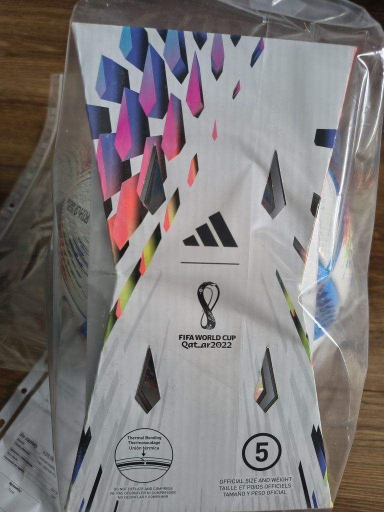 Piłka meczowa Adidas Ale Rihla Pro 5 - stan kolekcjonerski  (MŚ 2022 K