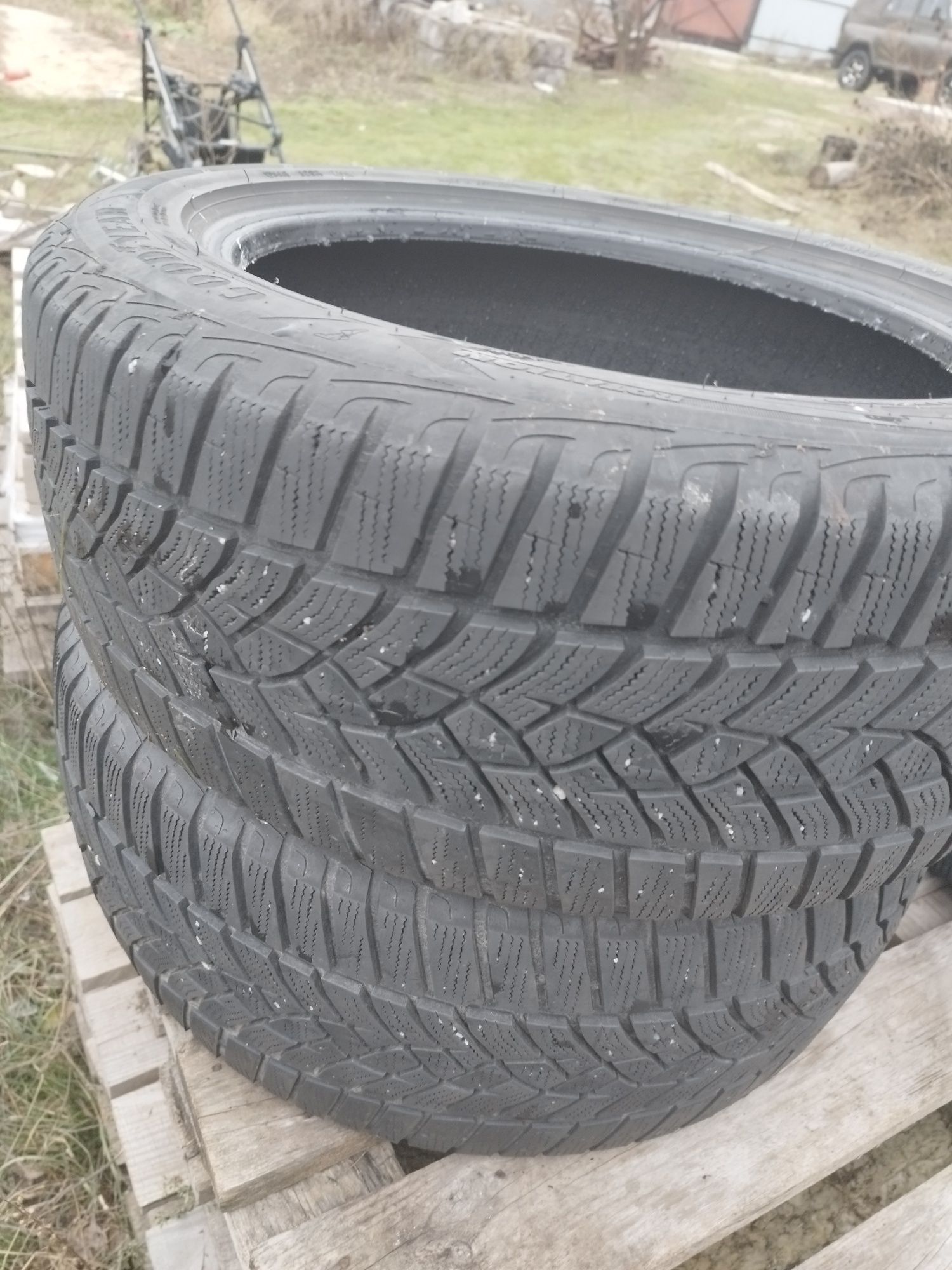 Зимова резина Goodyear 225/50 r17, пара, 6 мм, кінець 2018р.