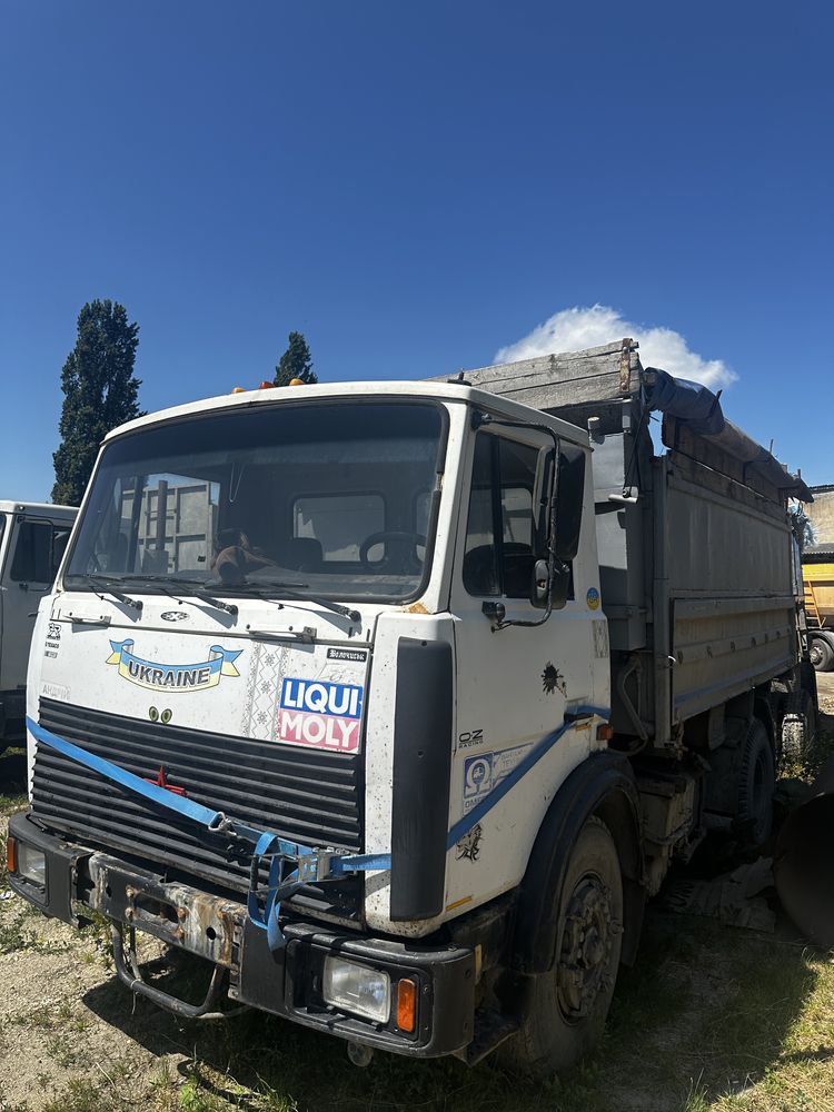 Продаж вантажівок МАЗ