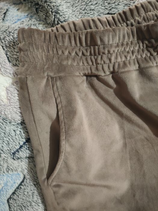 Костюм велюровий жіночий