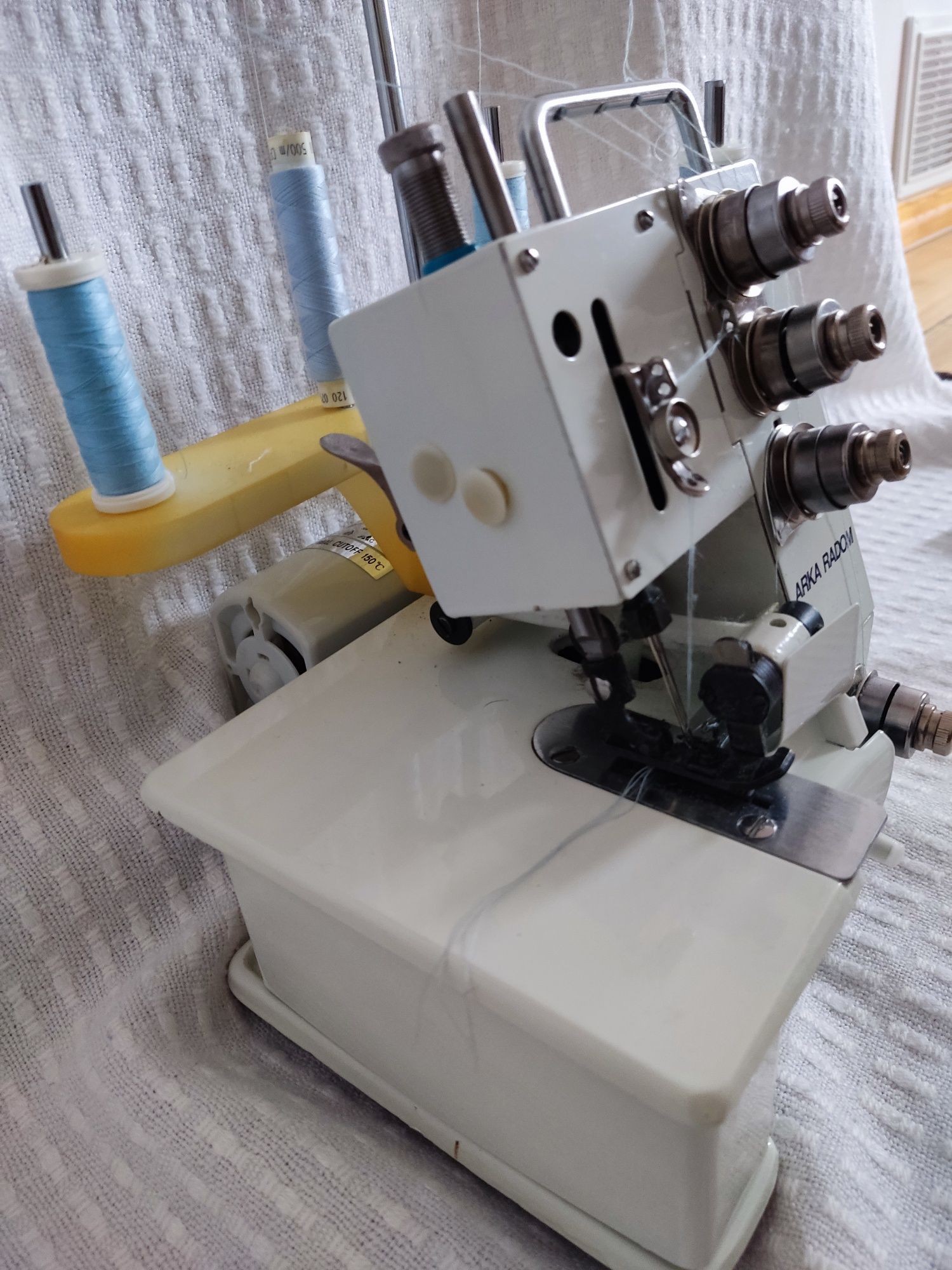 Maszyna do szycia Overlock model FN2 - 9D ARKA AGD Radom