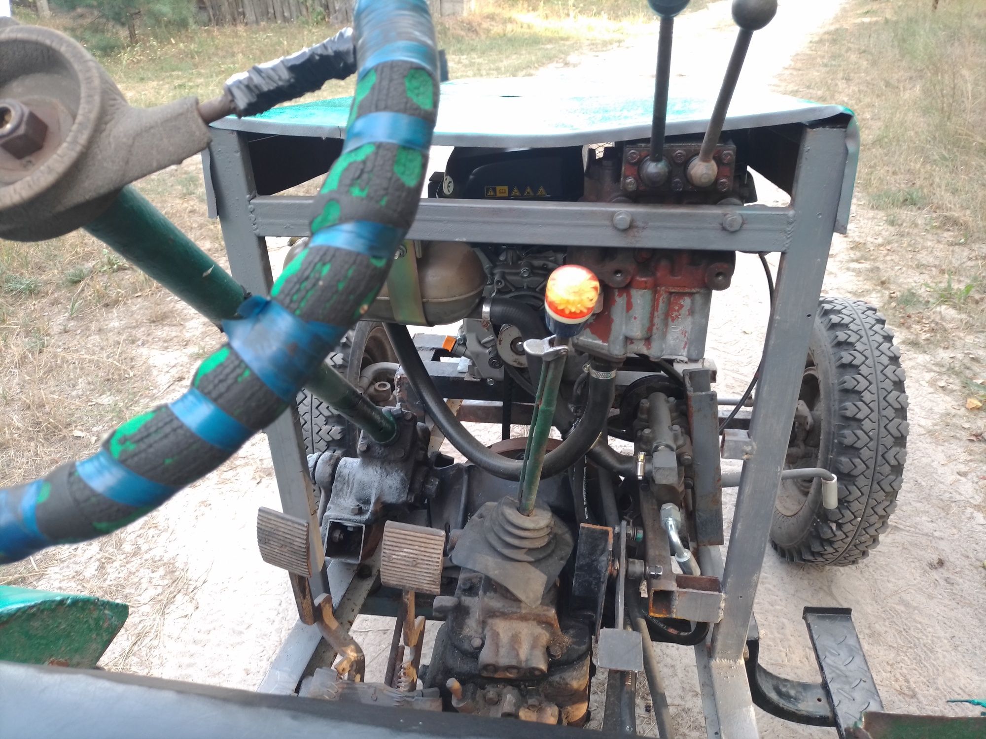 Трактор Т-18с. С плугом