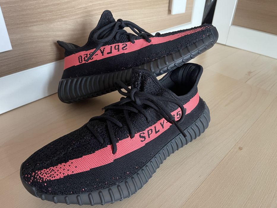 Yeezy 350 V2 Black/Red
