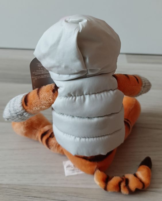 Disney Store Kubuś Puchatek Tygrysek zimowy Maskotka Pastel Winter Ski
