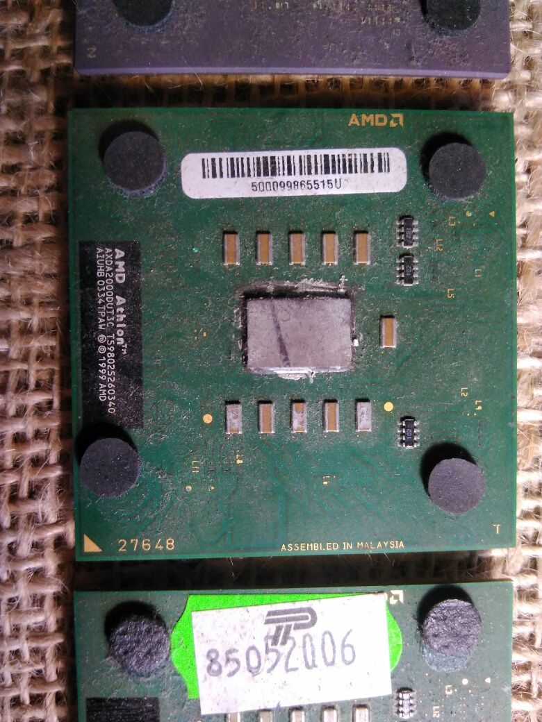 Varios processadores por testar Intel AMD 462 Intel 370 478 Slot 1 775