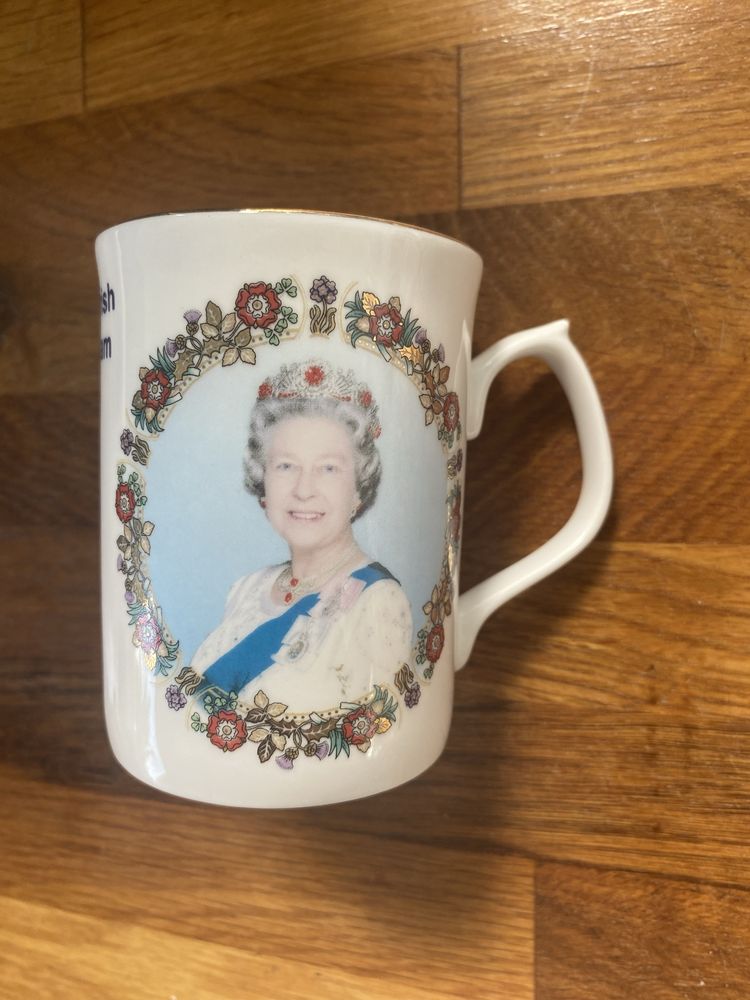 Królowa  Elżbieta, złoty jubileusz, porcelana , kubek
