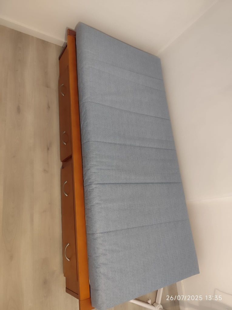 Quarto  para arrendar ler descrição