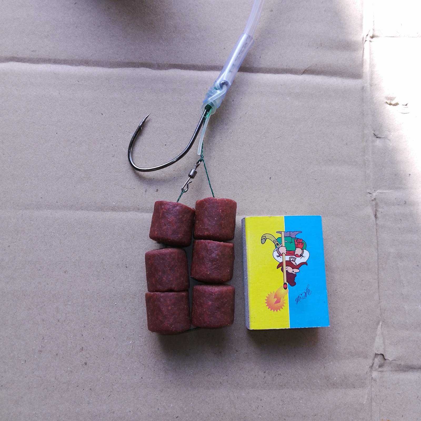 Снасть на сома с пеллетсом Халібут + підвод. поплавки