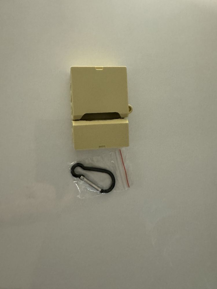 Nowe etui Airpodsy Apple 350 Yeezy Adidas karabińczyk