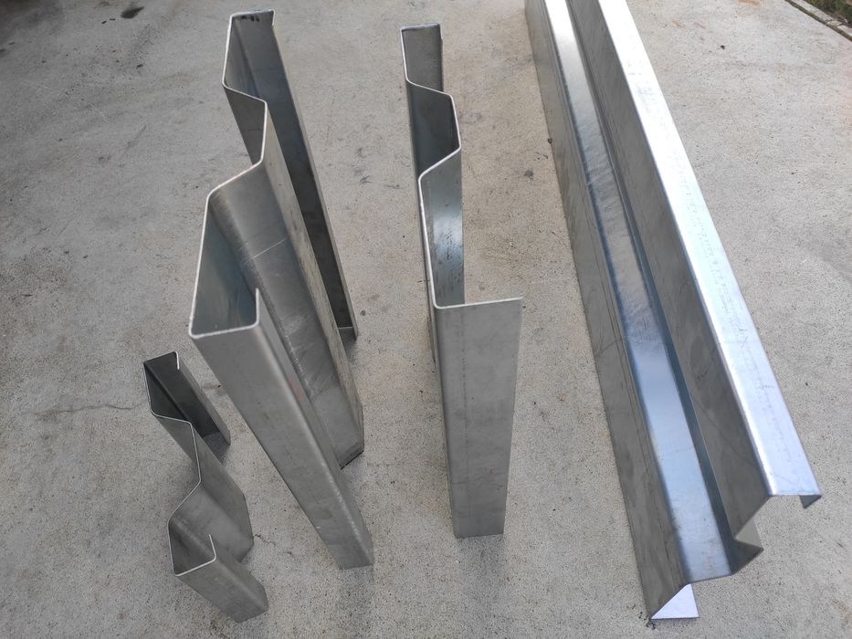 Blachy  burty nadstawki przyczepa rozrzutnik  zabudowa fasada Kontener