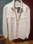 Vendo Duas camisas Levis originais novas