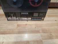 Sprzedam magnetofon szpulowy UNITRA M2404s