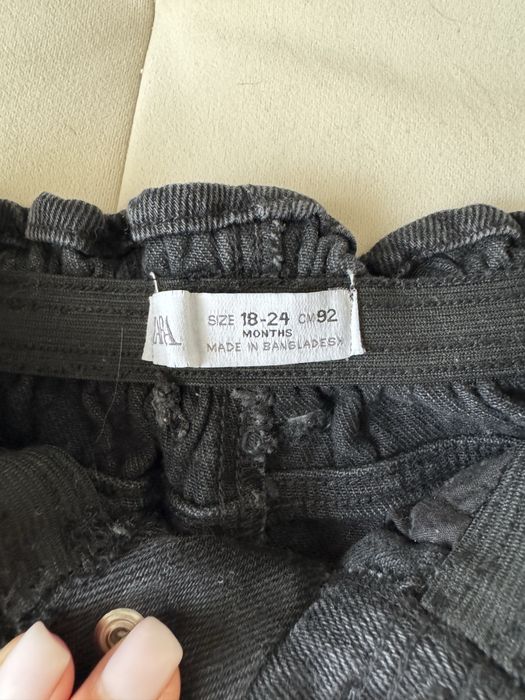 Дитячі джинси від Zara