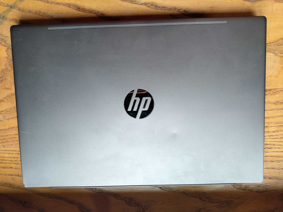 Wydajny laptop do nauki i pracy