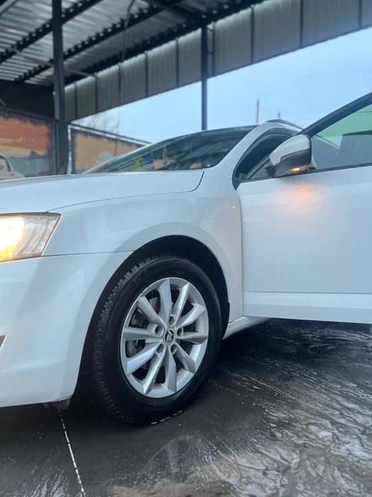 Продам skoda A7 2015