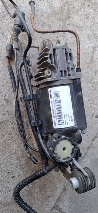 Компресор пневмостійок vw туарег audi Q7