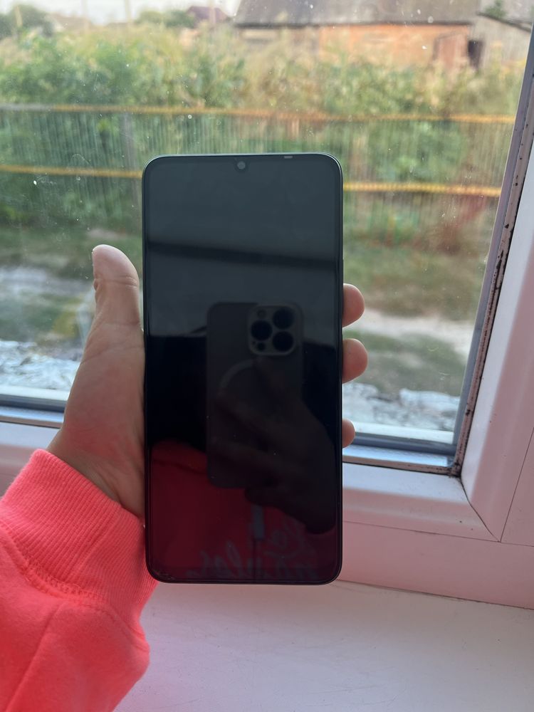 Телефон POCO c65