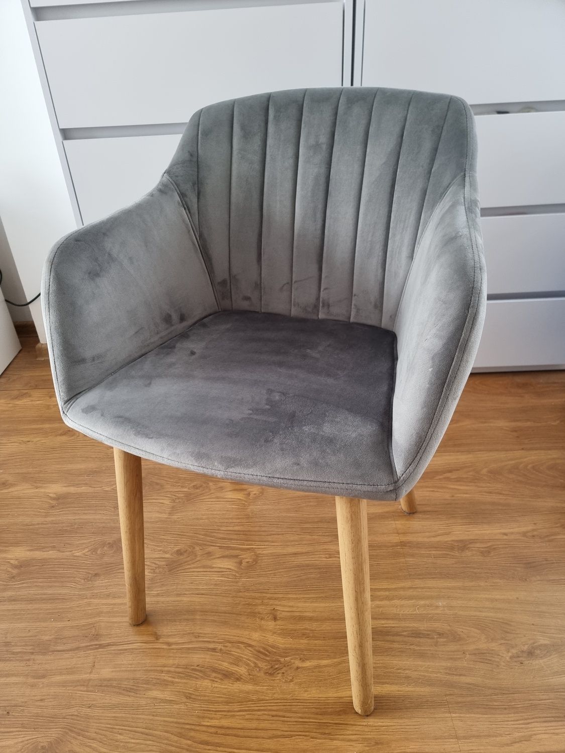 Krzesło materiałowe