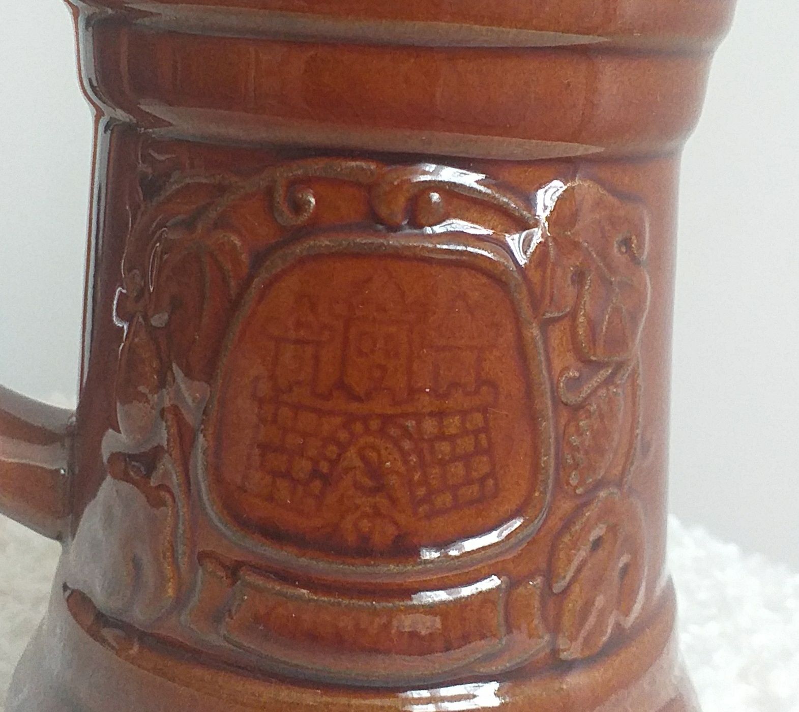 Kufel ceramiczny herb Bolesławca