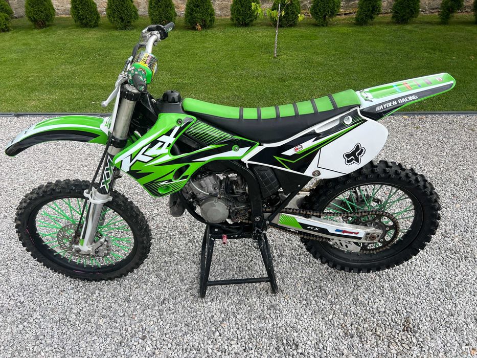 *Kawasaki KX 125*