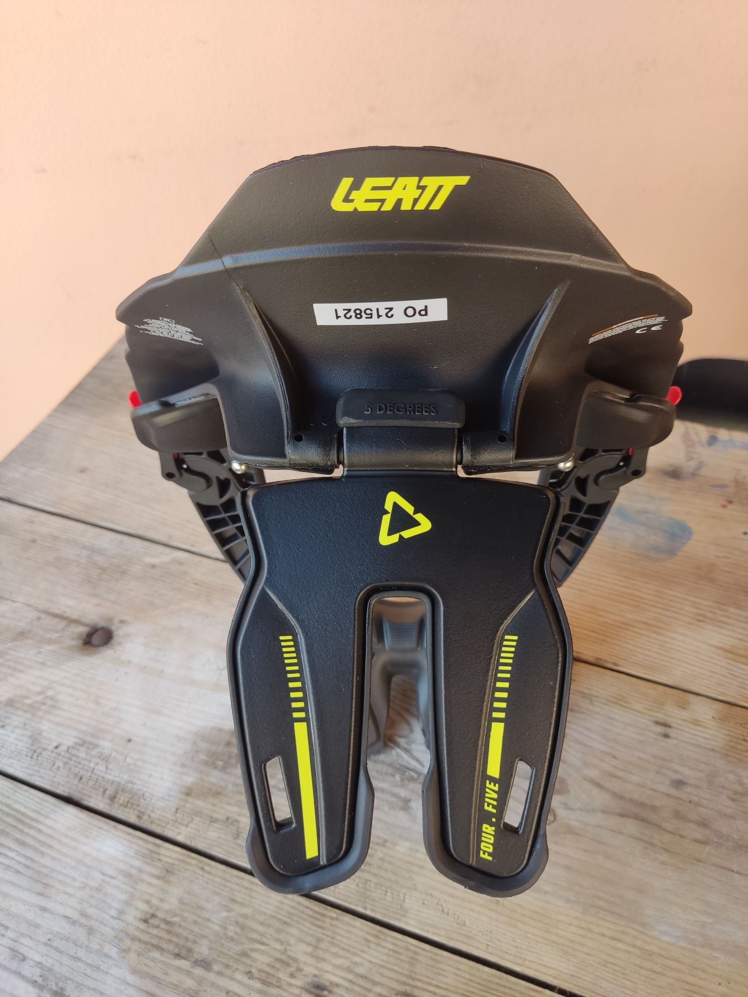 Neckbrace Leatt 4.5