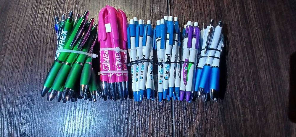 Розпродаю особисту колекцію ручок. Шариковая ручка.