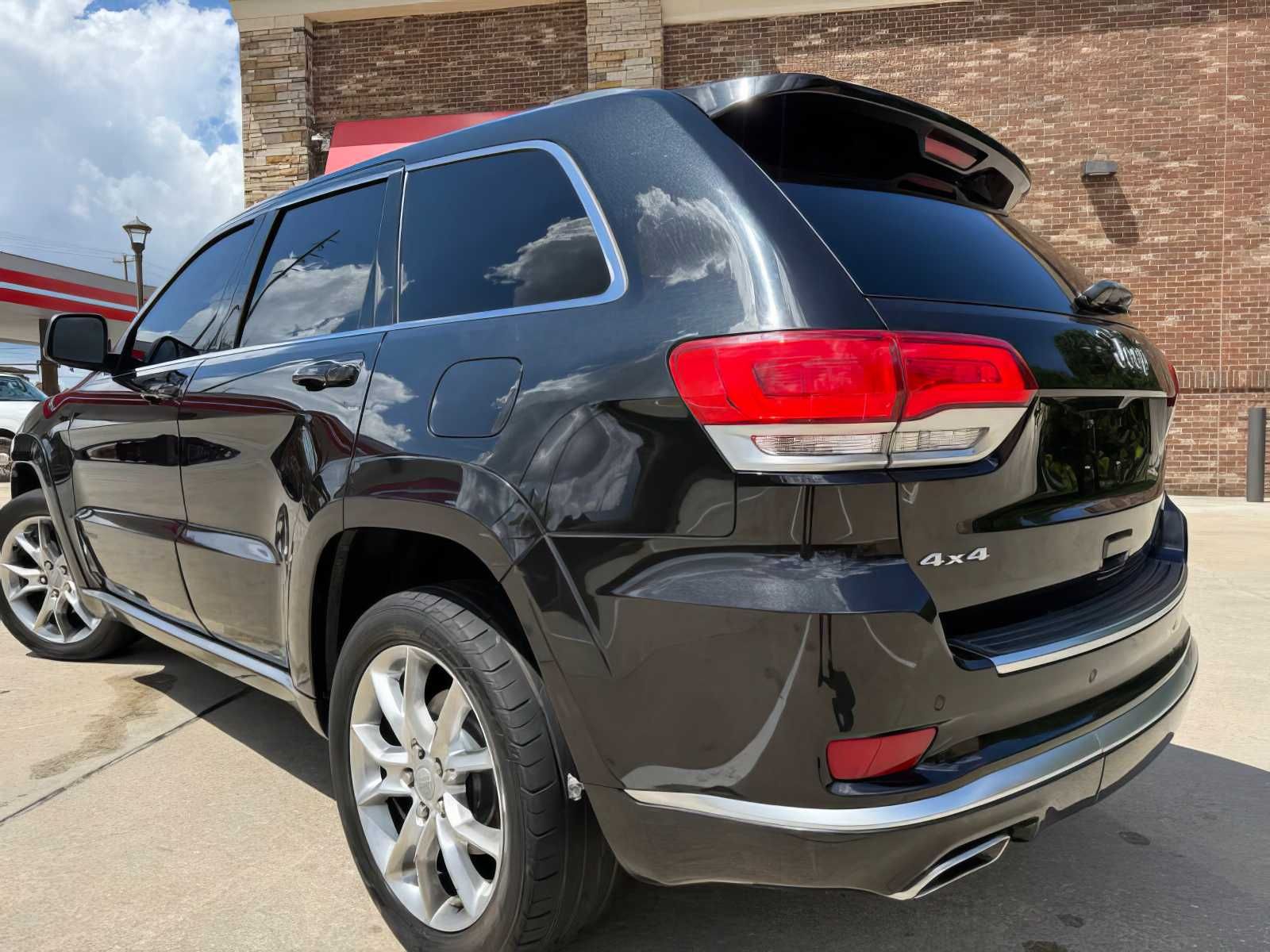 2016 Jeep Grand Cherokee Summit