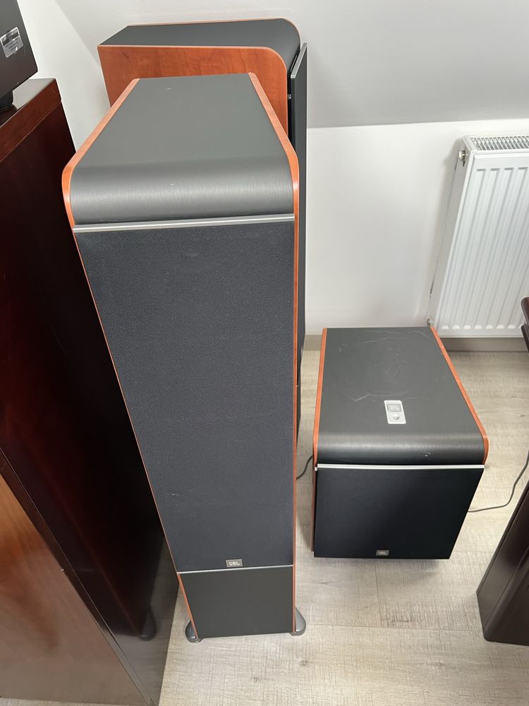 Zestaw kina domowego JBL oraz amplituner ONKYO