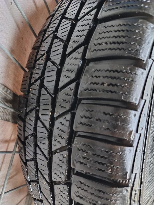 Całe koła zimowe VW r16 205/60 Continental