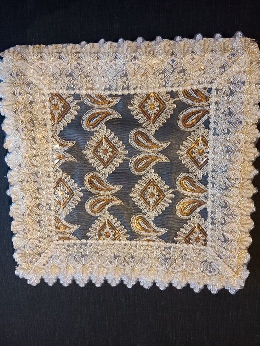 Poduszki z cekinami haftowane 40*40cm