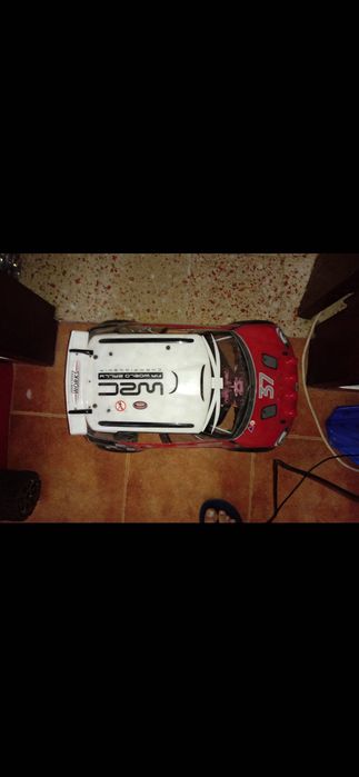 Carro telecomando a nitro escala 1/8 55 cm