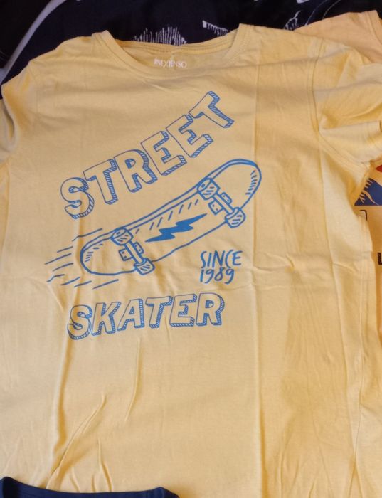 8 koszulek w tym 1 szt. Długi rękaw