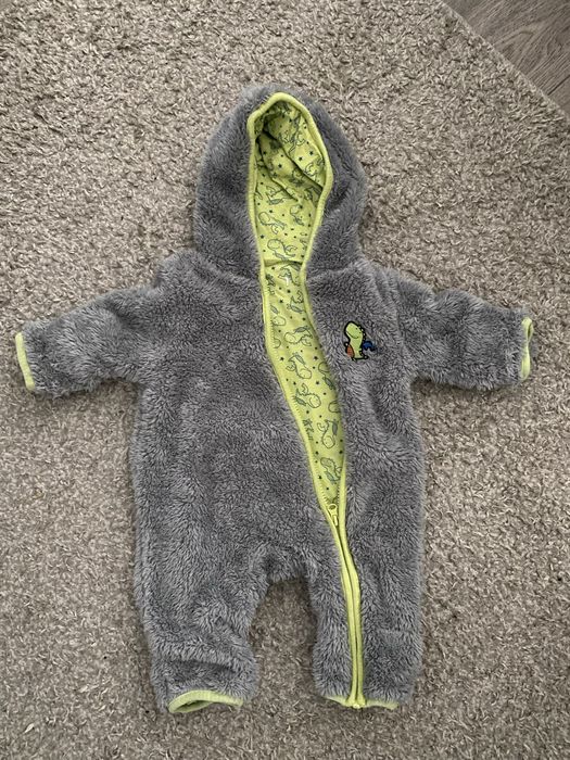 Kombinezon niemowlecy 68